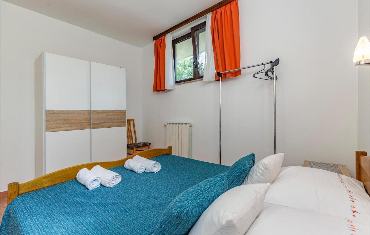 Apartment 2 Bedroom Stunning In Rovinj